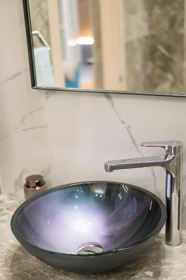 C34 Onyx Stylish Central Thessaloniki Apartment
