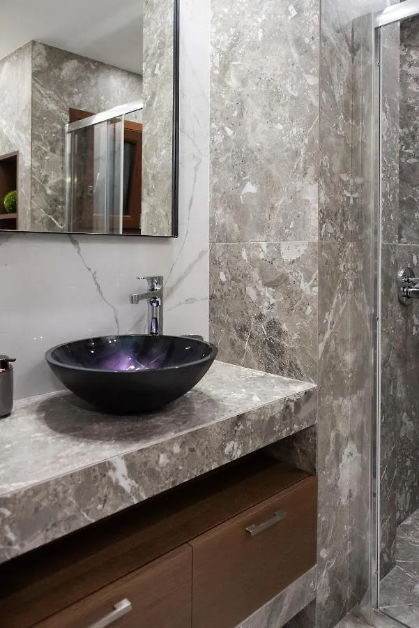 C34 Onyx Stylish Central Thessaloniki